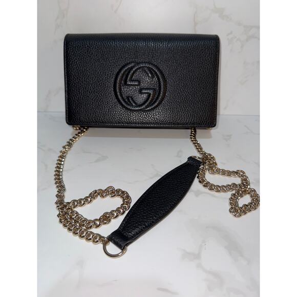 Gucci Black Leather Crossbody Bag with Chain Strap - Authentic Designer Handbag - Picture 1 of 9